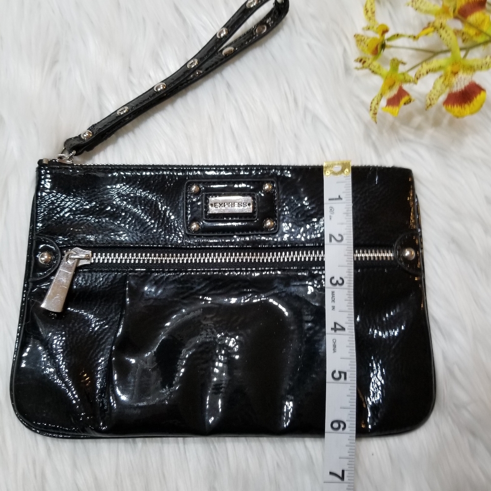 EXPRESS Black Patent Leather Wristlet, Zipper Closure. - Picture 15 of 16